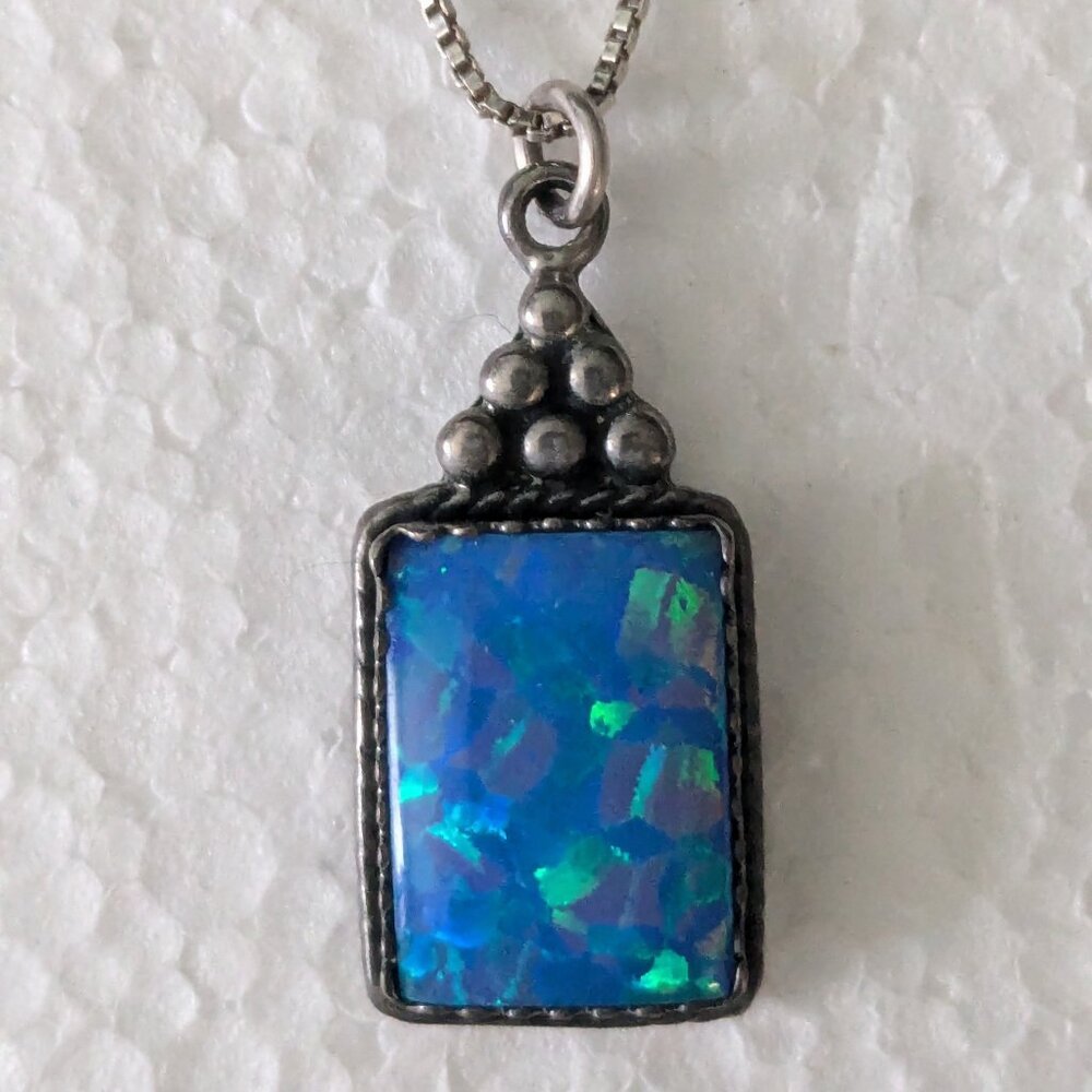 925 Sterling Silver Italy Opal Pendant Necklace & Pierced Earrings - Picture 3 of 6